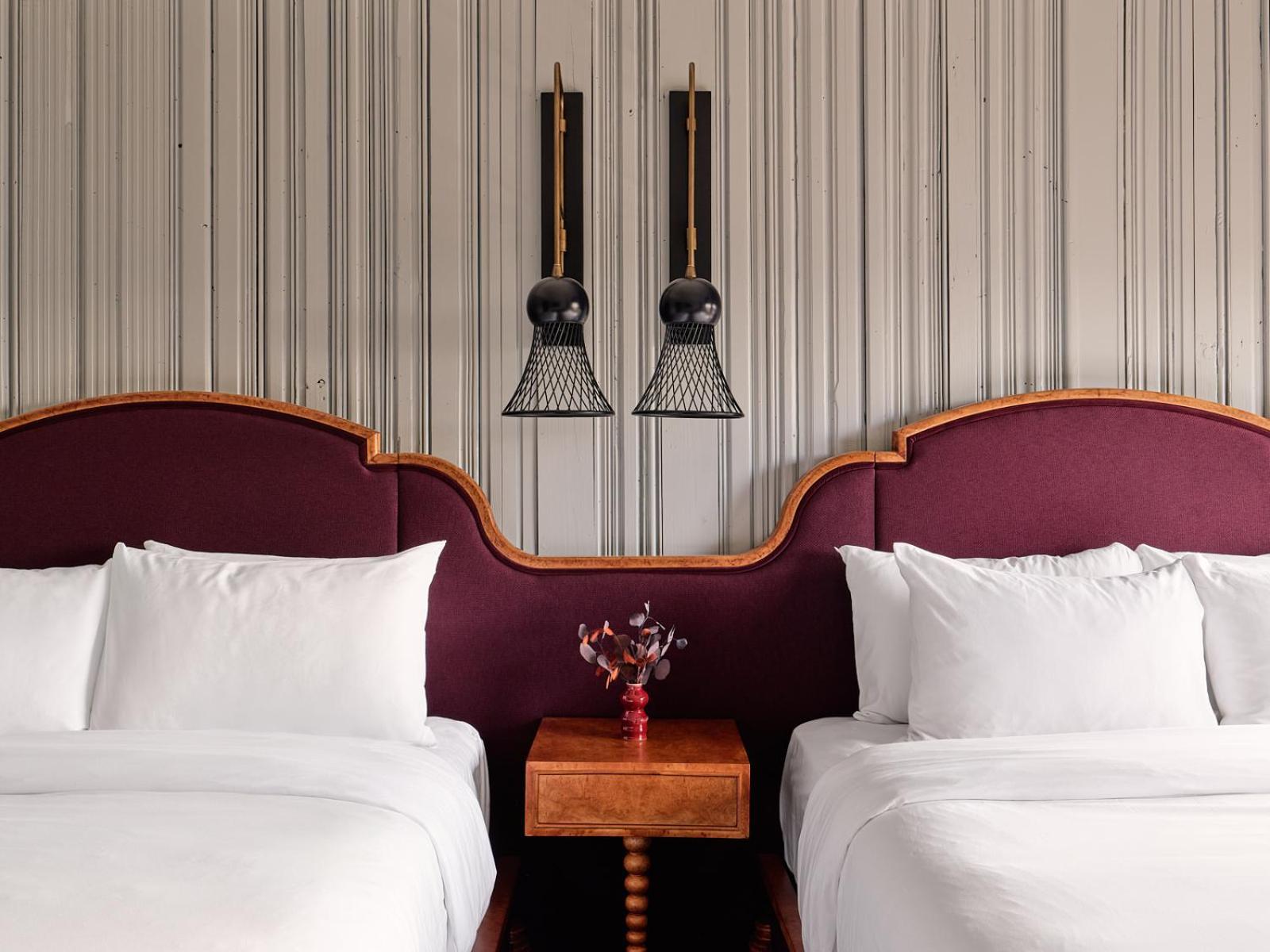 Detroit Foundation Hotel Bagian luar foto