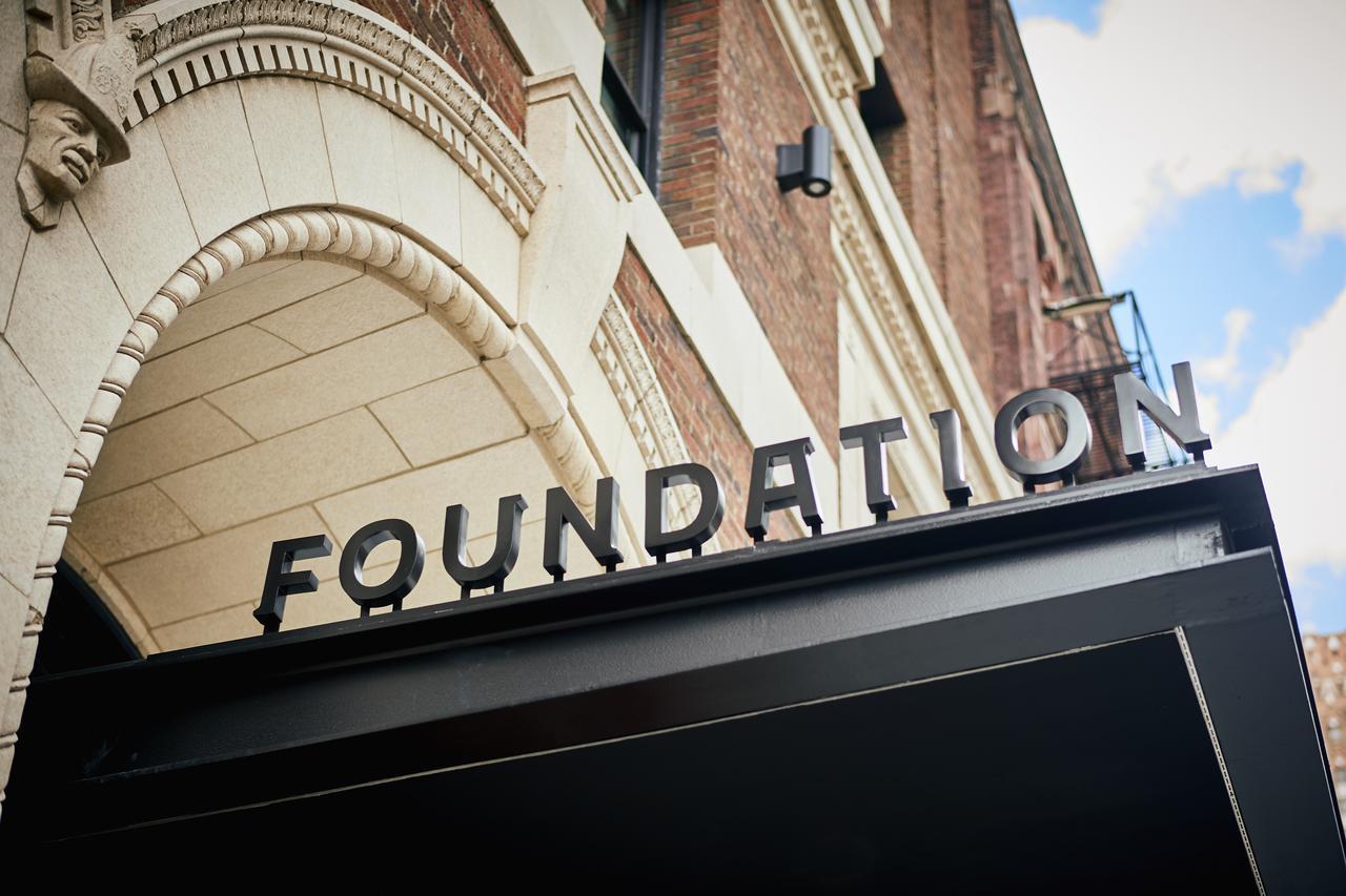 Detroit Foundation Hotel Bagian luar foto