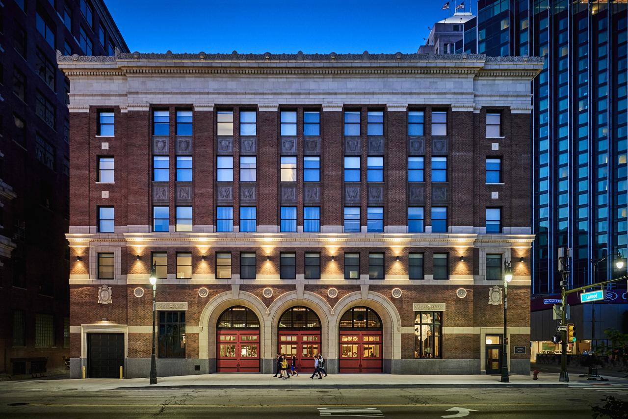 Detroit Foundation Hotel Bagian luar foto