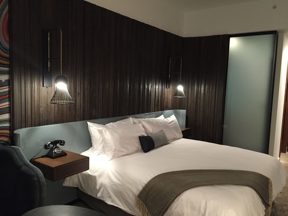 Detroit Foundation Hotel Bagian luar foto